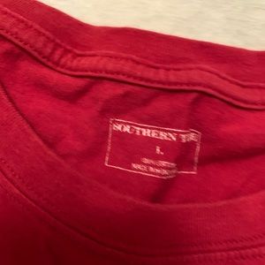 Southern tide large red shirt